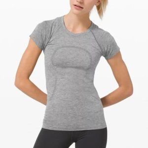 Lululemon. Swiftly Tech Short Sleeve Shirt Grey